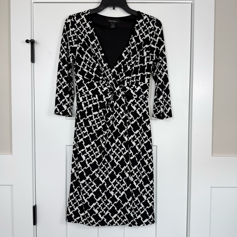 White House Black Market Faux Wrap Dress Black & White Women’s Size 2